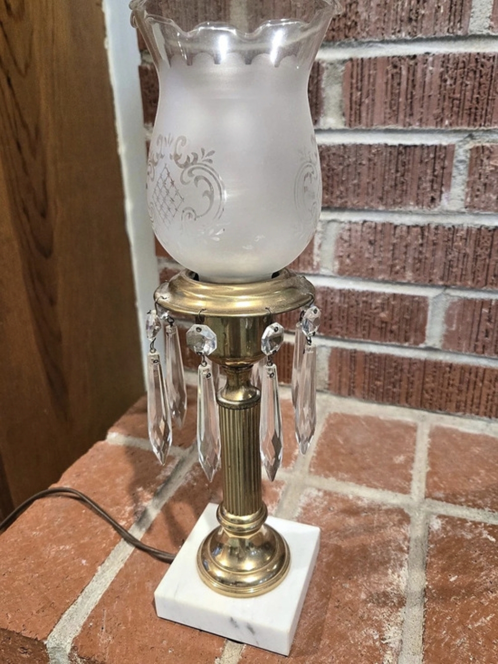 Vintage Crystal Fringe Table Lamp in Gold & White
